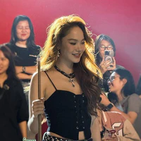Lê Ngọc Minh Hằng.