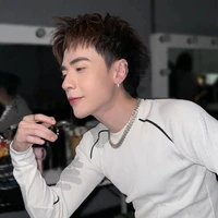 Quang Hùng MasterD ( phone)