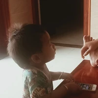 nhỏ này bị khùng