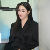 Lingling Kwong