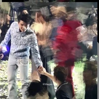 tác giả này bướng