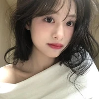 Trịnh Nhã Huyền{nàng}