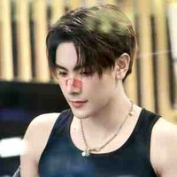 Joong ( anh hai Prem + bạn Boun ) 