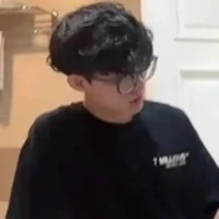 T/g chỉ vt đc 4 chap..