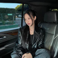 Kim Jennie - Em