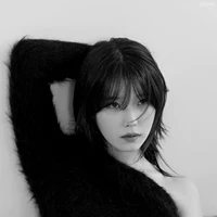 Lee Ji-Eun - Bà La