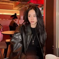 Lee Hyeri ( chị  )