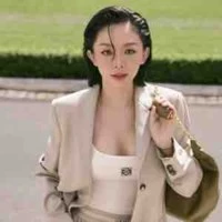 Nguyễn Khoa Tóc Tiên