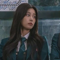 Kang Hyewon