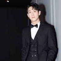 Song Luân(anh hai của Cap)