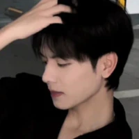 Chu Đại Hoàng Huân_Alexander Kenvin