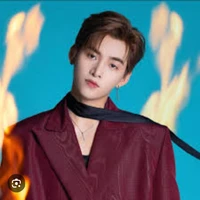 Huỳnh Hoàng Hùng( Hùng Huỳnh)