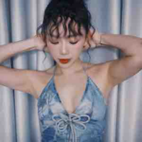 tóc tiên (chị)