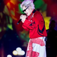 captain Boy 2k1(em họ anh xái)