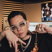 Bùi Thế Anh (Andree Right Hand)