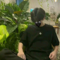 Huy Hoàng(bn thân cô)