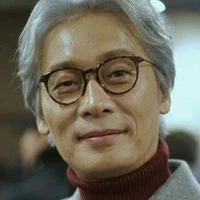 Đạo diễn Tô
