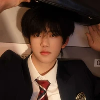 Trương Hàm Thuỵ