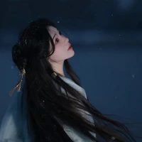 Vân Kim Ngưu ° Nguyệt