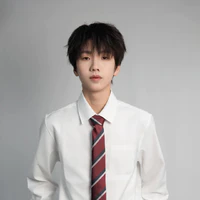 Nhiếp Vĩ Thần