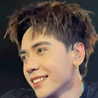 quang hùng