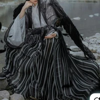 Hạ Kỳ - Thân Cận của Duy