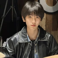 Tả Kì Hàm- y