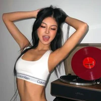 Phạm Thư An_chị tư nu9_