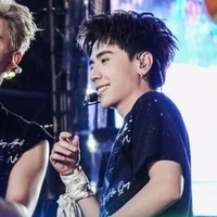 Lê Quang Hùng🐼- Phone