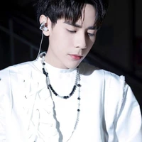 Lê Quang Hùng- Ngoài đời