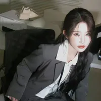 Châu Thi Vũ //Nàng//