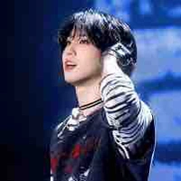 Han Jisung (16 tuổi)