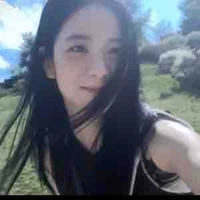Chị- jisoo