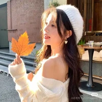 Nhất Ngạn Tử Nguyệt