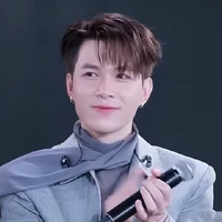 Bùi Anh Tú - Tus