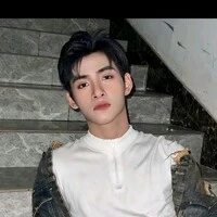 Huỳnh Hoàng Hùng | Gemini