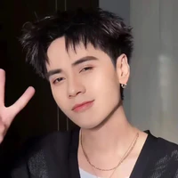Quang Hùng Master
