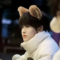 Tả Kỳ Hàm_cậu