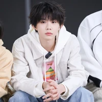 Trần Dịch Hằng*hắn*