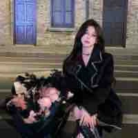 Trương Khả Hân// nu9//