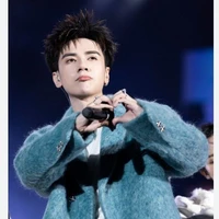 Lê Quang Hùng( Phone)