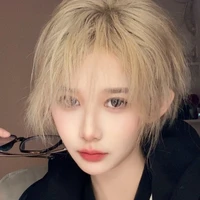 Trần Kha - cô