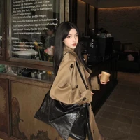 chị ở làm căn tin