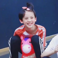 Tả Hàng_lúc nhỏ