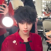 Vương Lỗ Kiệt-anh