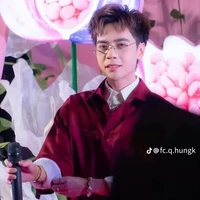 Quang Hùng ( em)