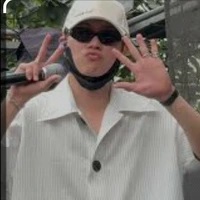 bống-dương đeo mic