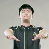 [Phạm Hoàng Việt]