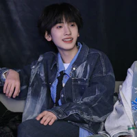 Tả Kỳ Hàm_bạn