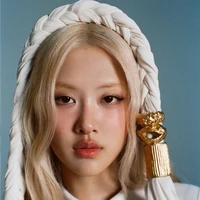 Chae-young(Rosé)[chị gái]